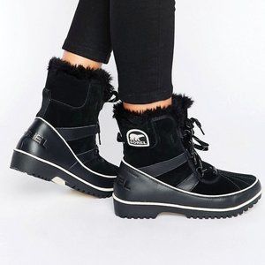 Sorel Tivoli II Suede Snow Boots Black White 8